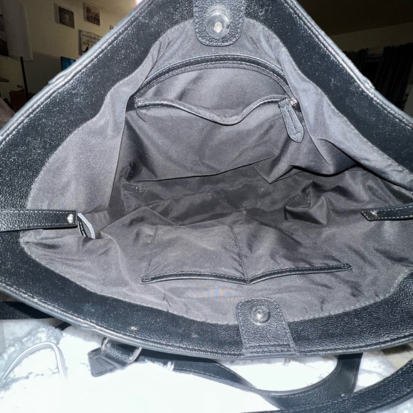 ‼️Clearance‼️ Nine West Classic Black Tote Bag - Picture 4 of 13